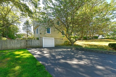 Charming and beautifully maintained 3-bedroom, 2-full-bath home - photo 24