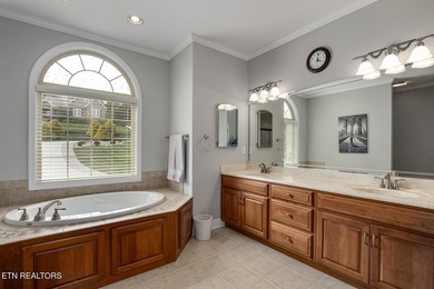 Welcome to 424 Wewoka Circle -- a stunning golf-front home - photo 27