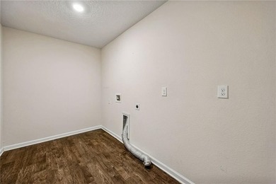 Beautiful 2-Story Home in Bertram Place Lake - Saint Marys - photo 7