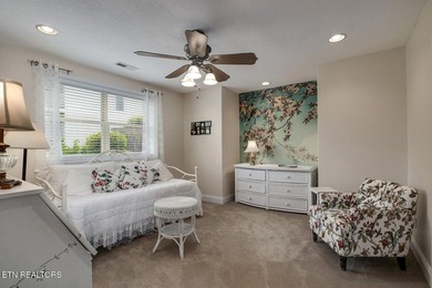 Welcome to 424 Wewoka Circle -- a stunning golf-front home - photo 44