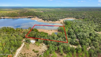 Lake Acreage For Sale in Hawthorne, Florida