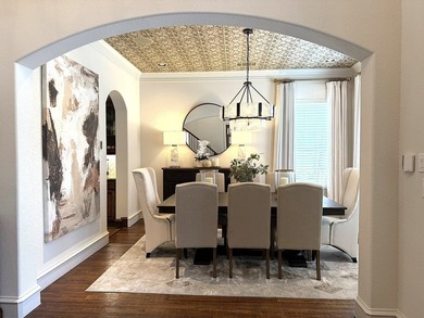 Stunning updated 6 bdrm, 4.5 bath custom home in sought after - photo 11