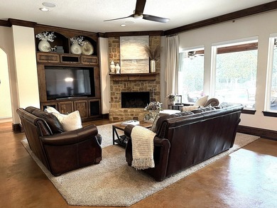 Stunning updated 6 bdrm, 4.5 bath custom home in sought after - photo 13