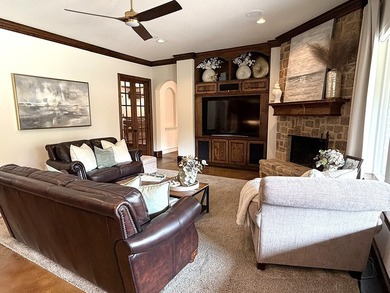 Stunning updated 6 bdrm, 4.5 bath custom home in sought after - photo 14