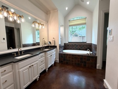 Stunning updated 6 bdrm, 4.5 bath custom home in sought after - photo 21