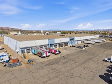 8.27 Acre Property - 101,943 SF Distribution Warehouse. Yard - photo 2
