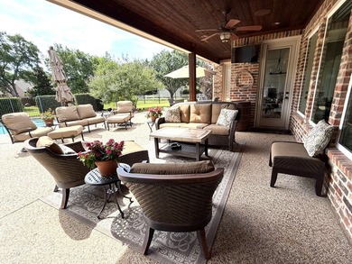 Stunning updated 6 bdrm, 4.5 bath custom home in sought after - photo 34