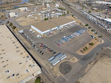 8.27 Acre Property - 101,943 SF Distribution Warehouse. Yard - photo 7