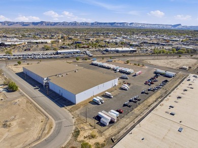 8.27 Acre Property - 101,943 SF Distribution Warehouse. Yard - photo 8