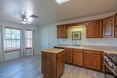 Welcome to your perfect mountain getaway or full-time residence - photo 5