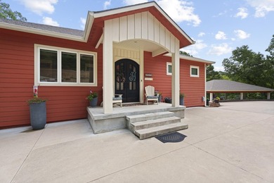 LUXURY WATERFRONT ESTATE Gated Entry, Custom Built Main + Guest - photo 10