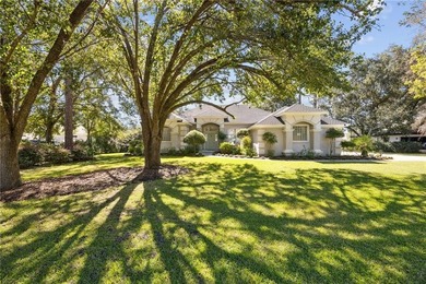 THIS BEAUTIFULLY UPDATED THREE-BEDROOM HOME IN OSPREY COVE IS - photo 3