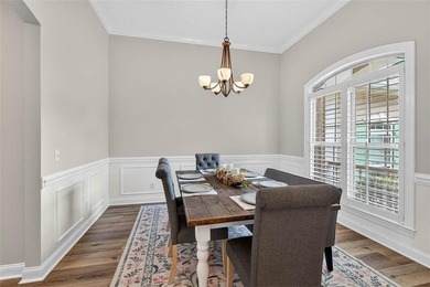 Welcome to this beautifully updated and meticulously maintained - photo 4