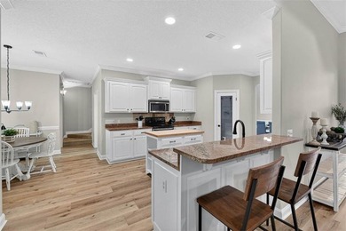 Welcome to this beautifully updated and meticulously maintained - photo 9
