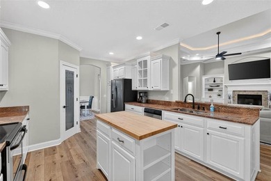 Welcome to this beautifully updated and meticulously maintained - photo 10