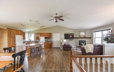 Welcome to Lake Dalrymple, where peaceful waterfront living - photo 22