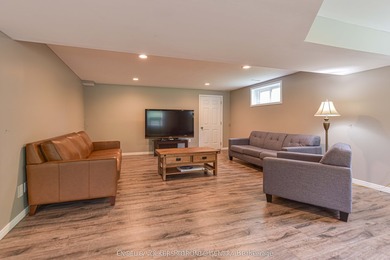 Welcome to Lake Dalrymple, where peaceful waterfront living - photo 29