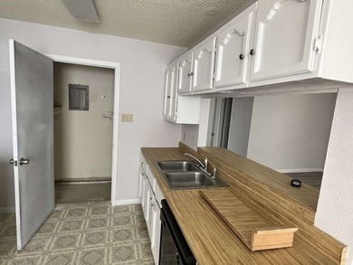 NEAR THE BAY! Come take a look at this nice two bedrooms, two - photo 7