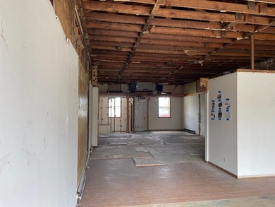 This Downtown Forest Lake building is in a PRIME Retail/Office - photo 5