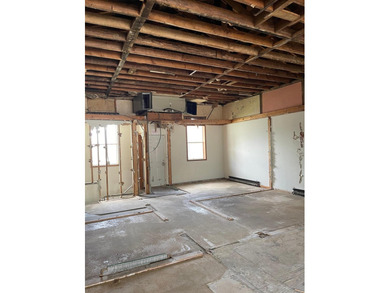 This Downtown Forest Lake building is in a PRIME Retail/Office - photo 6