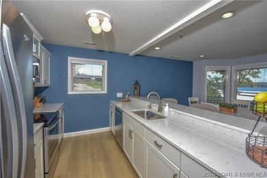 Beautiful condo with very tasteful style and colors! The unit - photo 11