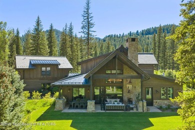 Experience an extraordinary mountain retreat within the - photo 3