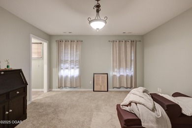 **Beautiful Traditional Home in Exclusive Sunset Ridge** Welcome