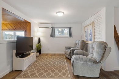 Welcome to this turnkey, fully furnished 4 season home on - photo 16