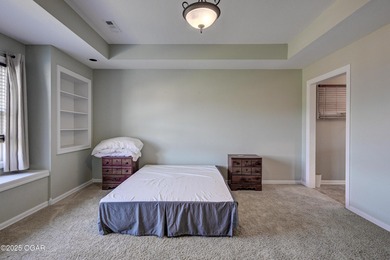 **Beautiful Traditional Home in Exclusive Sunset Ridge** Welcome