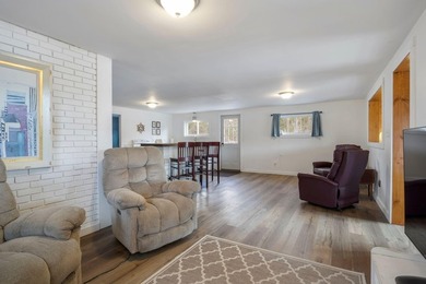 Welcome to this turnkey, fully furnished 4 season home on - photo 18