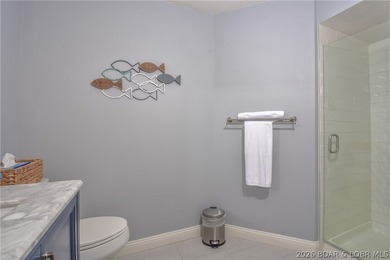 Beautiful condo with very tasteful style and colors! The unit - photo 19