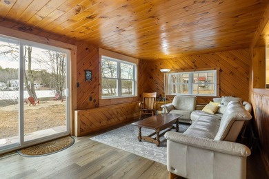 Welcome to this turnkey, fully furnished 4 season home on - photo 21