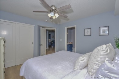 Beautiful condo with very tasteful style and colors! The unit - photo 22