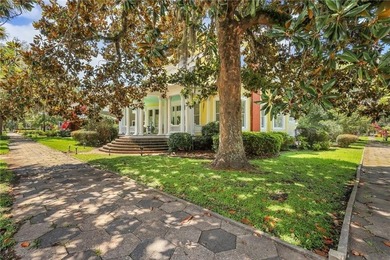 Timeless Southern charm meets refined luxury in this - photo 7