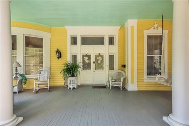 Timeless Southern charm meets refined luxury in this - photo 9