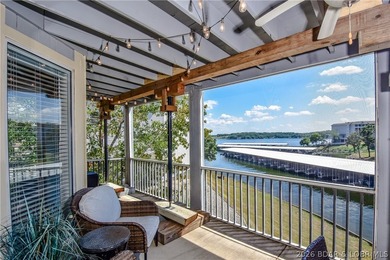Beautiful condo with very tasteful style and colors! The unit - photo 34