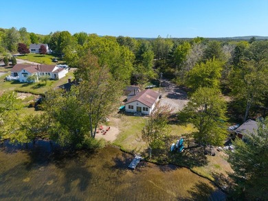 Welcome to this turnkey, fully furnished 4 season home on - photo 36