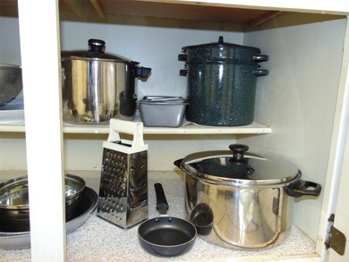 FIRST FLOOR. INCREDIBLE DEAL ON A 2 BEDROOM 2 BATH. BEAUTIFUL - photo 15