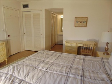 FIRST FLOOR. INCREDIBLE DEAL ON A 2 BEDROOM 2 BATH. BEAUTIFUL - photo 37