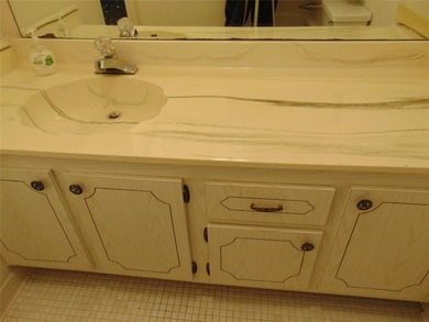 FIRST FLOOR. INCREDIBLE DEAL ON A 2 BEDROOM 2 BATH. BEAUTIFUL - photo 41