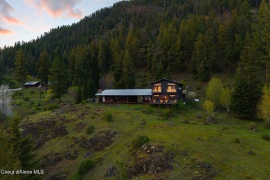 Perched high above the pristine waters of Lake Pend Oreille - photo 44