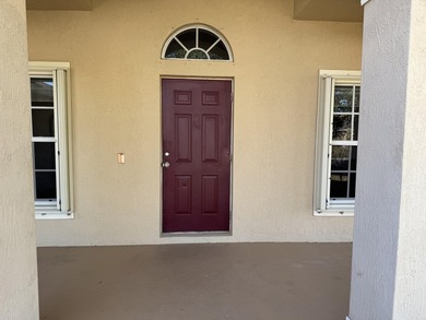This is a perfect location for a commuter or a family that wants - photo 5