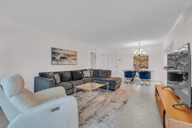 Come and enjoy your SEASIDE SANCTUARY! Amazing location on A1A - photo 3