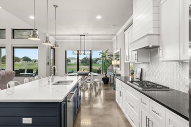 Fully furnished, ready to enjoy, this luxury lakefront retreat - photo 11