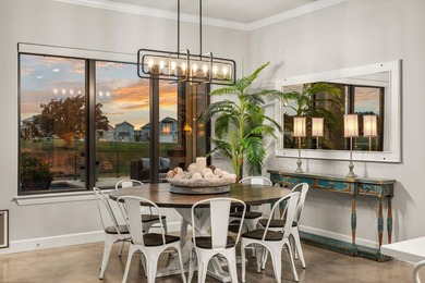 Fully furnished, ready to enjoy, this luxury lakefront retreat - photo 12