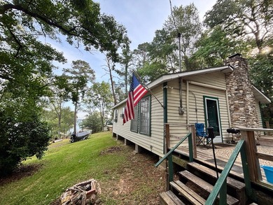 Tucked away in the peaceful waterfront community of White Oak - photo 12