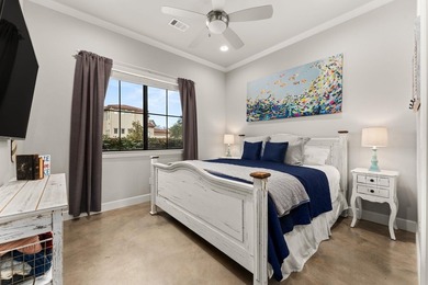 Fully furnished, ready to enjoy, this luxury lakefront retreat - photo 22