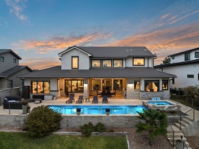 Fully furnished, ready to enjoy, this luxury lakefront retreat - photo 29