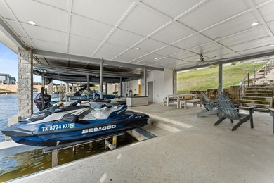 Fully furnished, ready to enjoy, this luxury lakefront retreat - photo 30