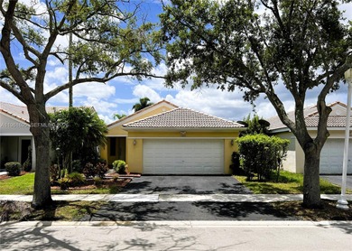 Weston Lakes Area Home For Sale in Weston Florida